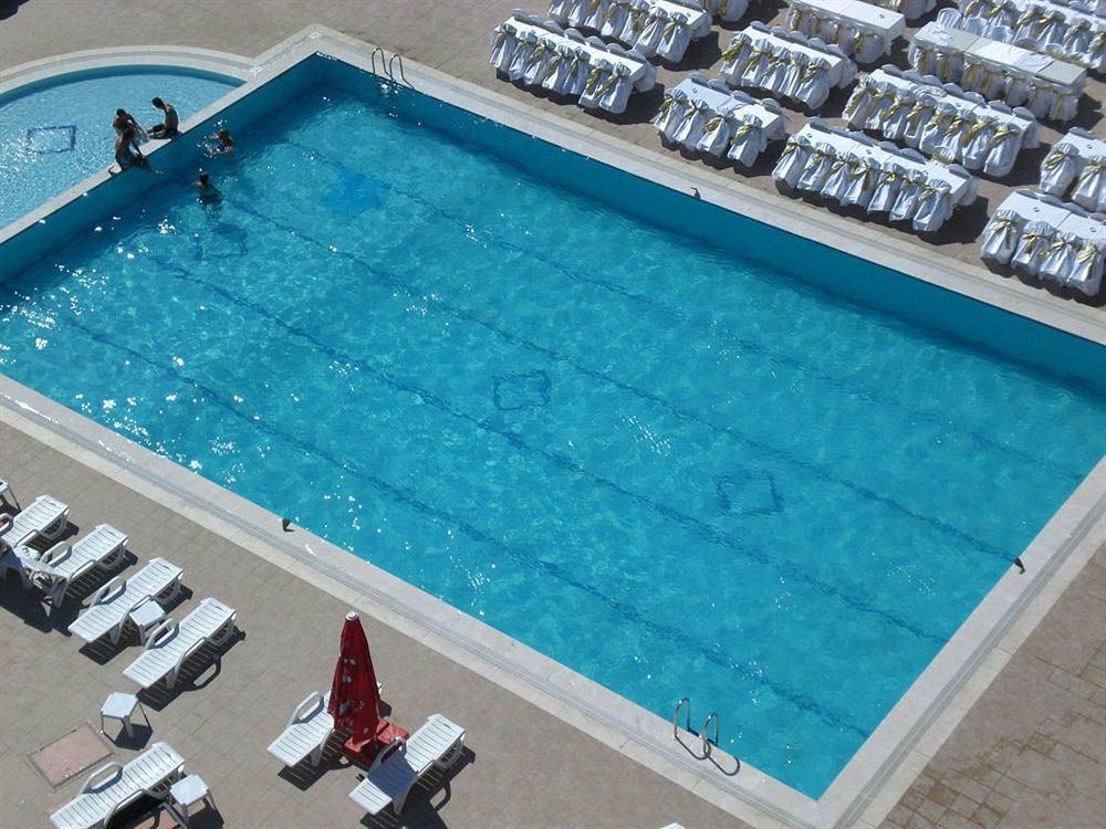 Torbalı Metropolis酒店 外观 照片