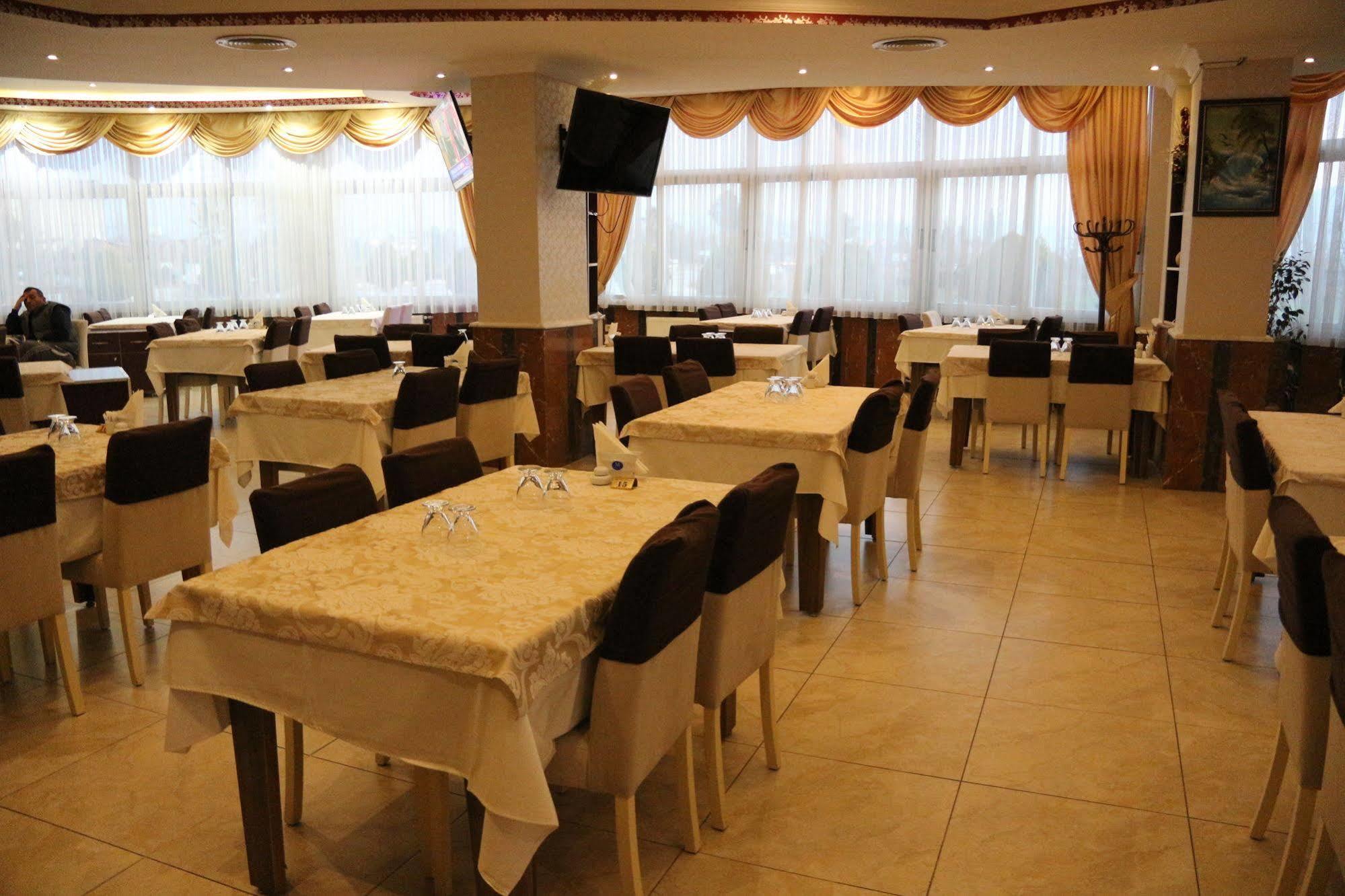 Torbalı Metropolis酒店 外观 照片